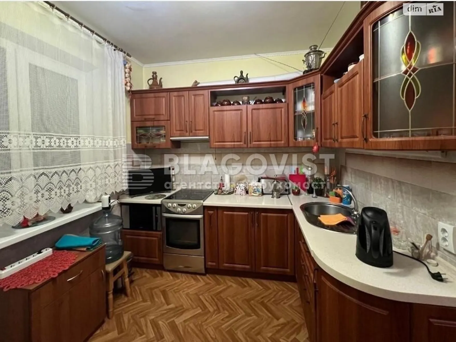 Продается 3-комнатная квартира 70 кв. м в Киеве, ул. Градинская, 10А - фото 1