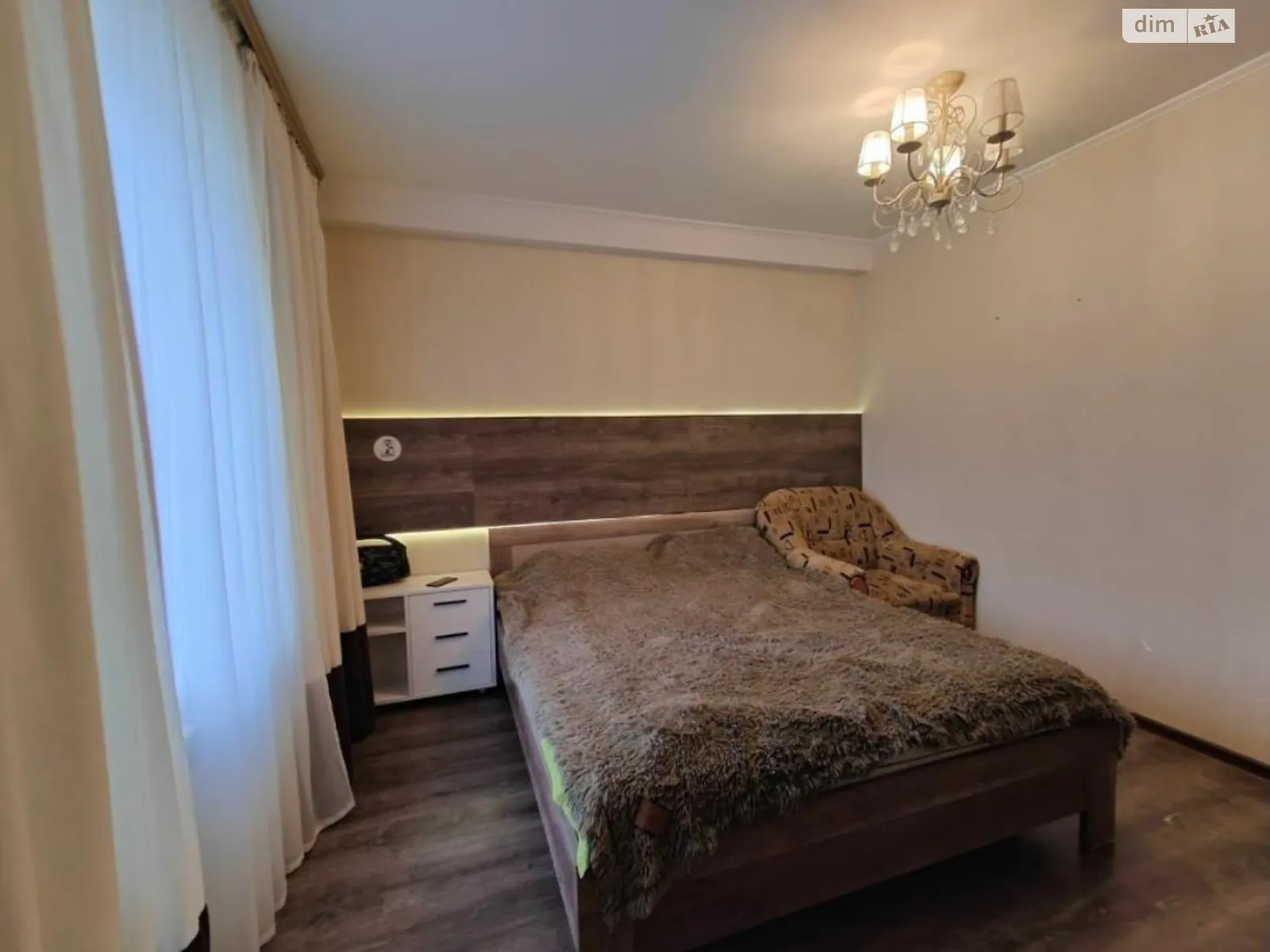 Продается 2-комнатная квартира 51 кв. м в Киеве, просп. Оболонский, 31