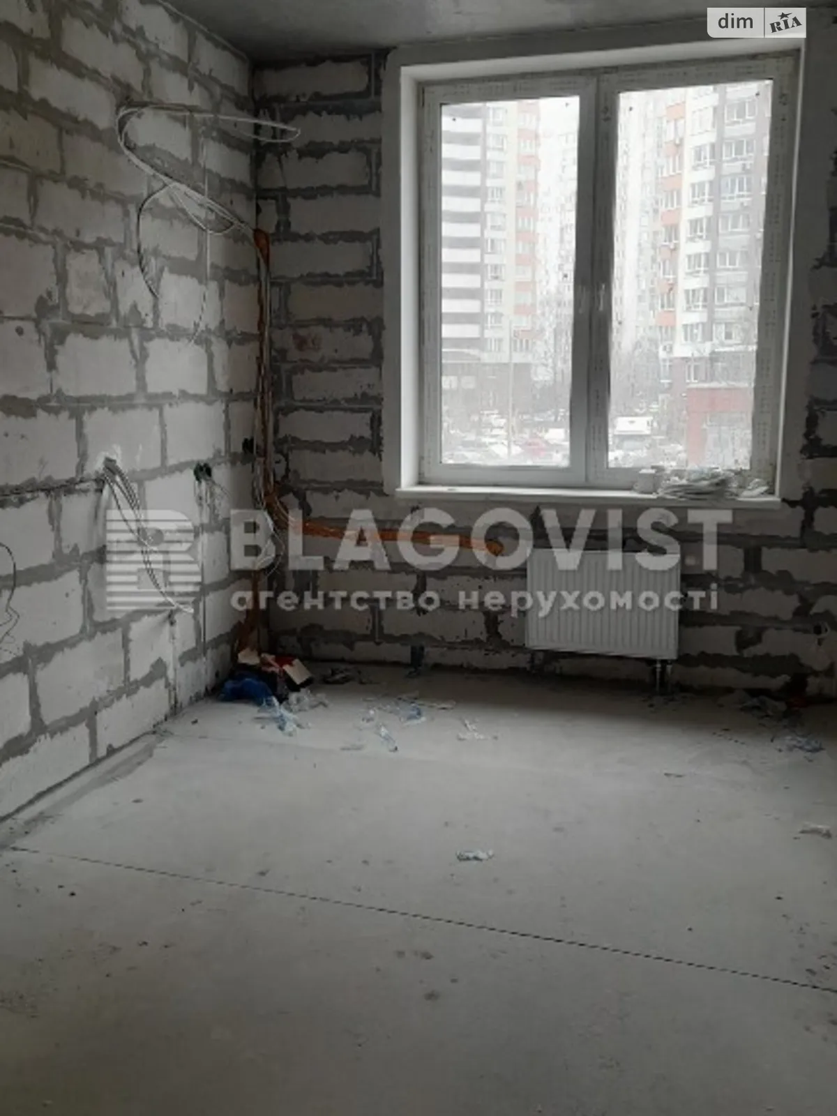 Продается 3-комнатная квартира 106 кв. м в Киеве, ул. Анны Ахматовой, 30 - фото 1