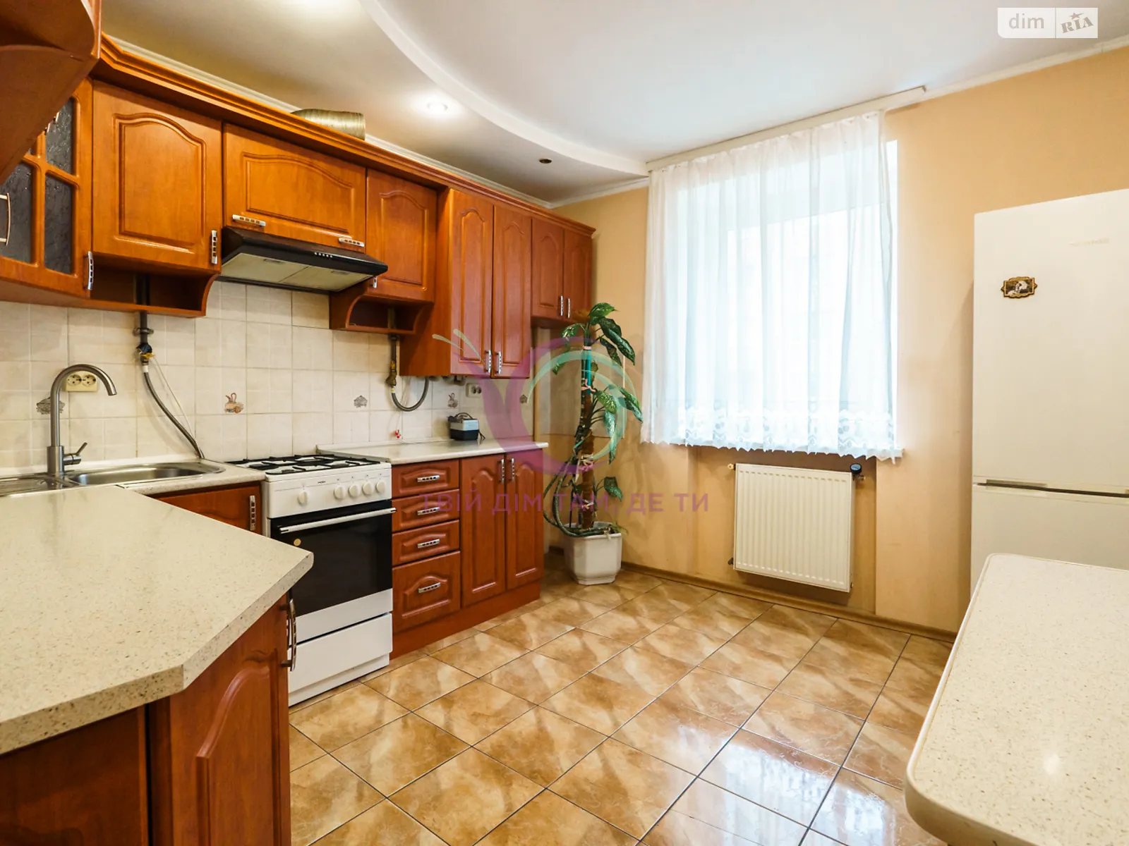 Сдается в аренду 1-комнатная квартира 46 кв. м в Ивано-Франковске, цена: 7000 грн