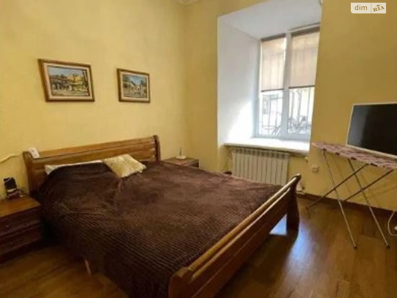 Продается 1-комнатная квартира 30 кв. м в Одессе, пл. Соборная - фото 1
