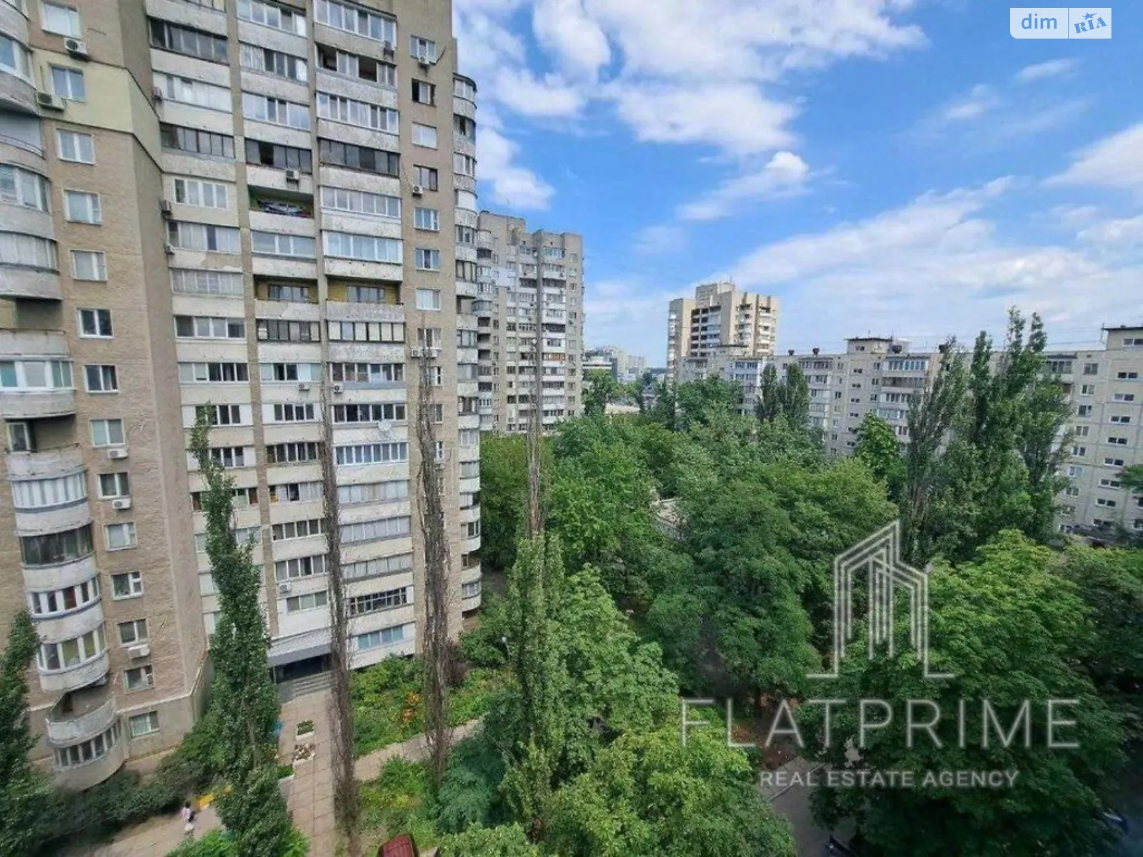 Продается 3-комнатная квартира 62 кв. м в Киеве, ул. Флоренции, 12А-12Б