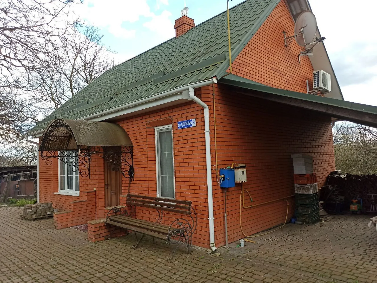 Продається будинок 2 поверховий 94 кв. м з каміном, цена: 69500 $