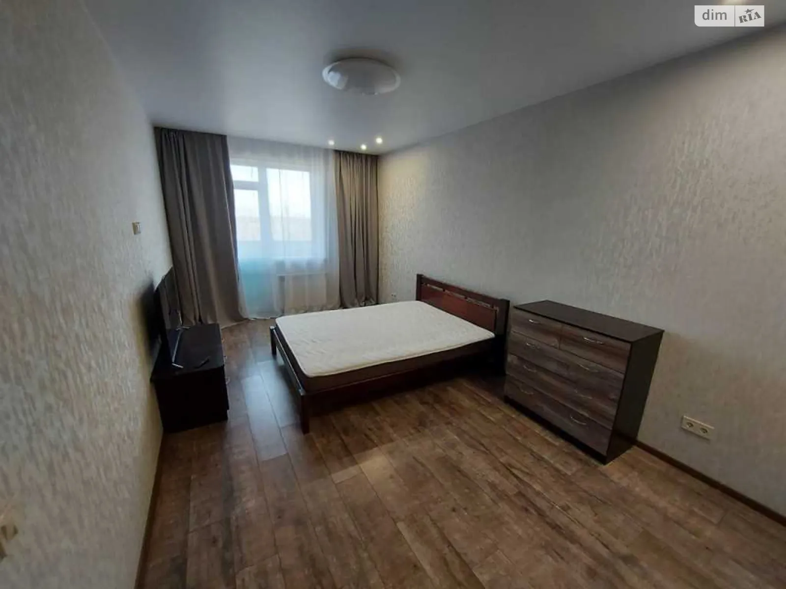 Продается 2-комнатная квартира 64 кв. м в Полтаве, ул. Полтавская