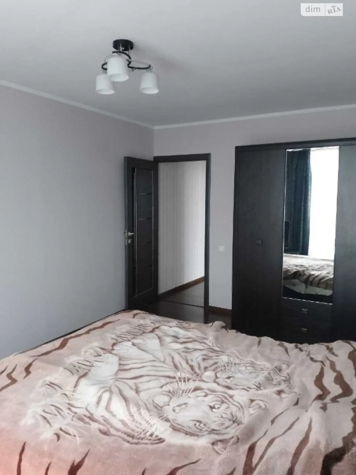 Продается 3-комнатная квартира 87 кв. м в Хмельницком - фото 1