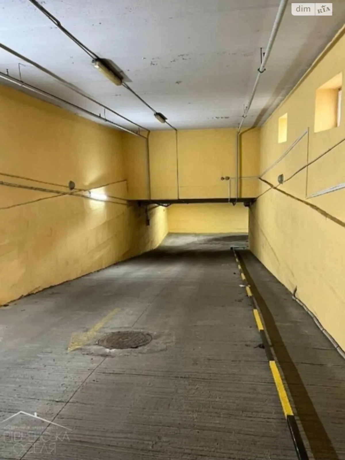 Продается подземный паркинг под легковое авто на 15.5 кв. м - фото 3