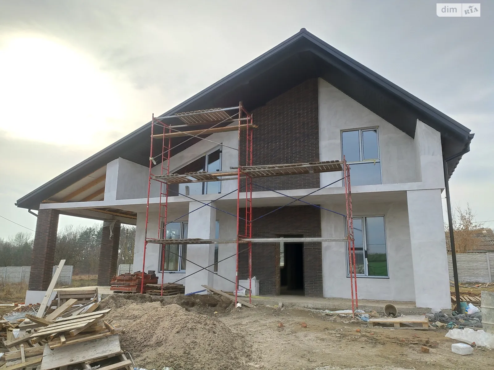 Продається будинок 2 поверховий 150 кв. м з каміном, цена: 140000 $ - фото 1