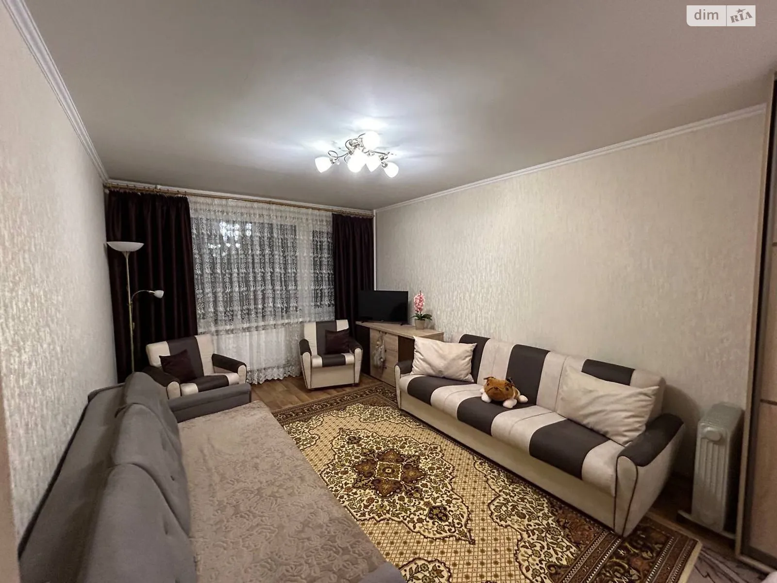 Продается 1-комнатная квартира 41 кв. м в Днепре, цена: 32000 $