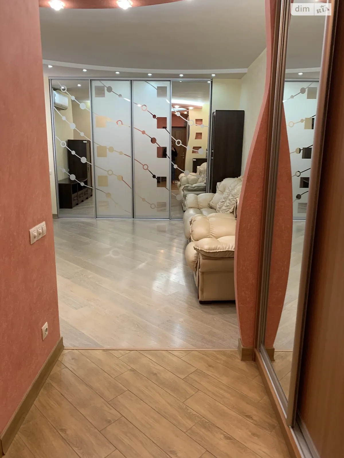Здається в оренду 2-кімнатна квартира 51.2 кв. м у Києві, просп. Лобановського(Червонозоряного), 126Г - фото 1