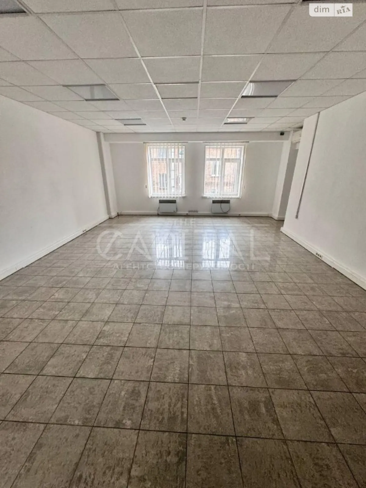 Здається в оренду офіс 95 кв. м в бізнес-центрі, цена: 1100 $ - фото 1