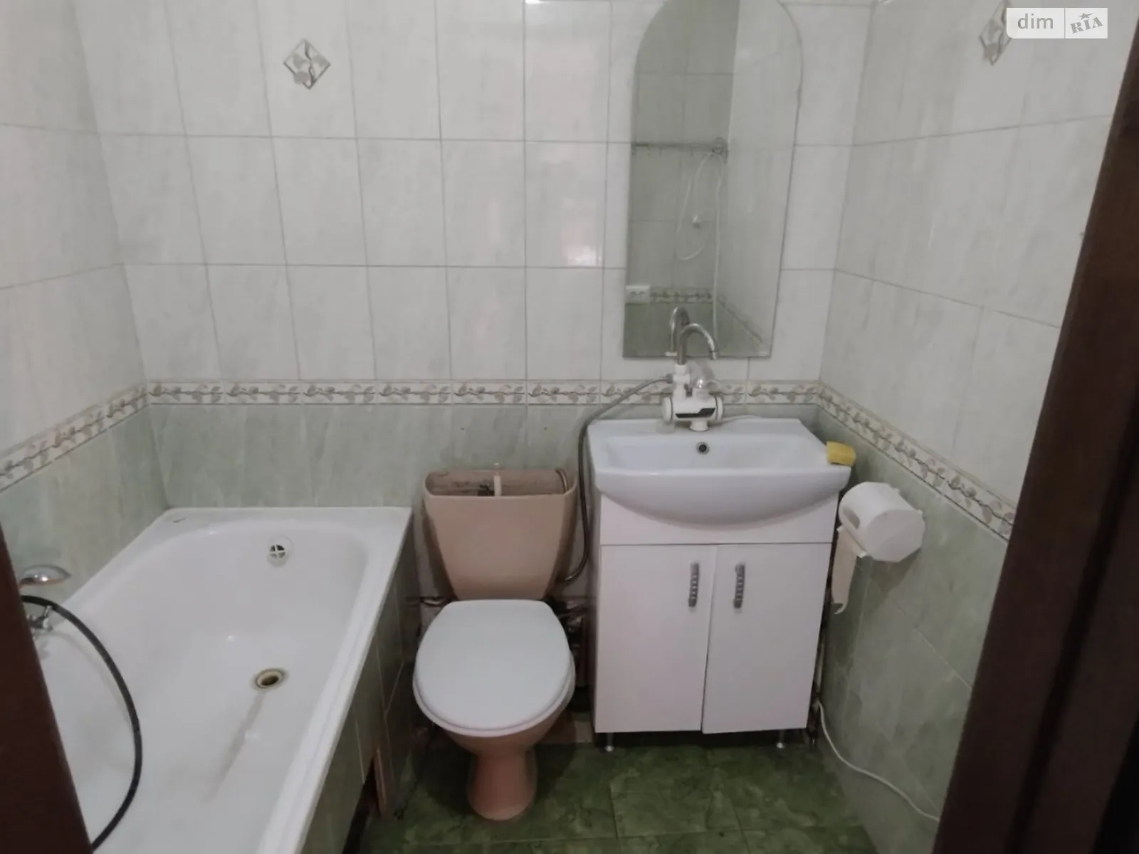 Продается 1-комнатная квартира 24 кв. м в Жмеринке, цена: 18000 $