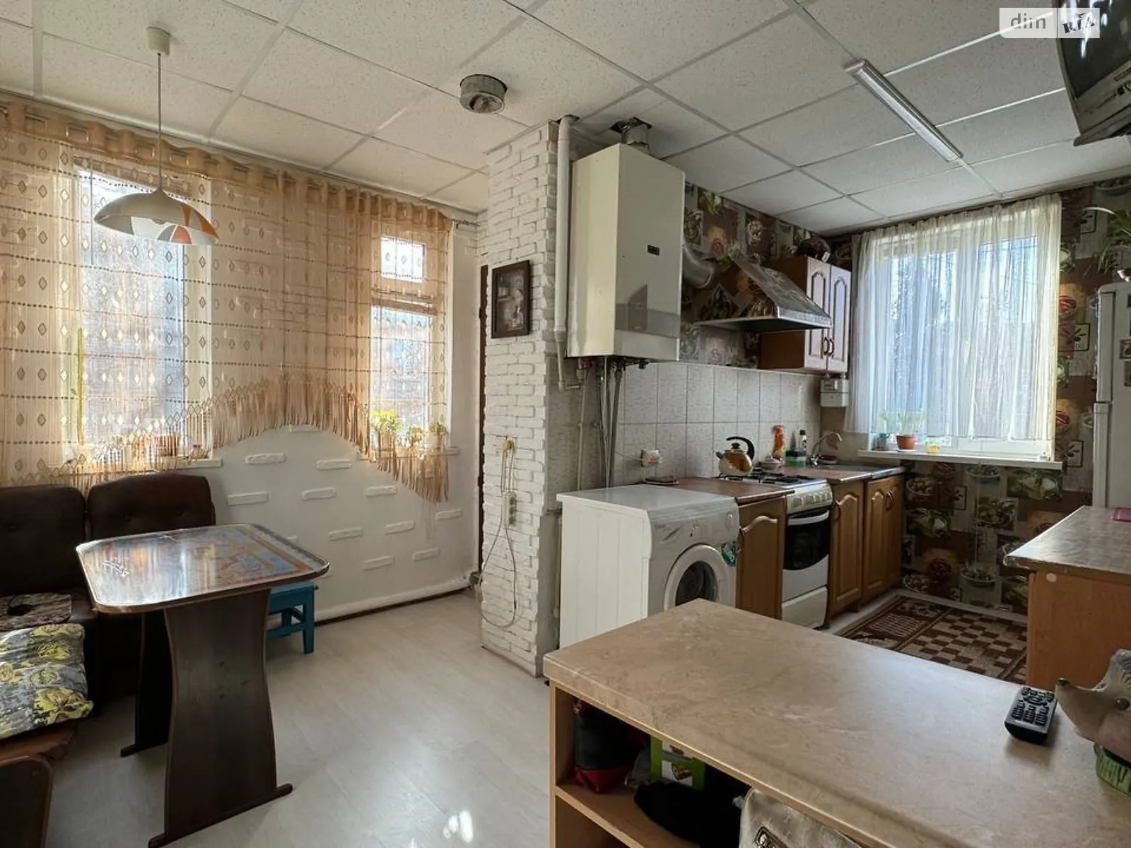 Продается 2-комнатная квартира 46 кв. м в Днепре, цена: 33000 $