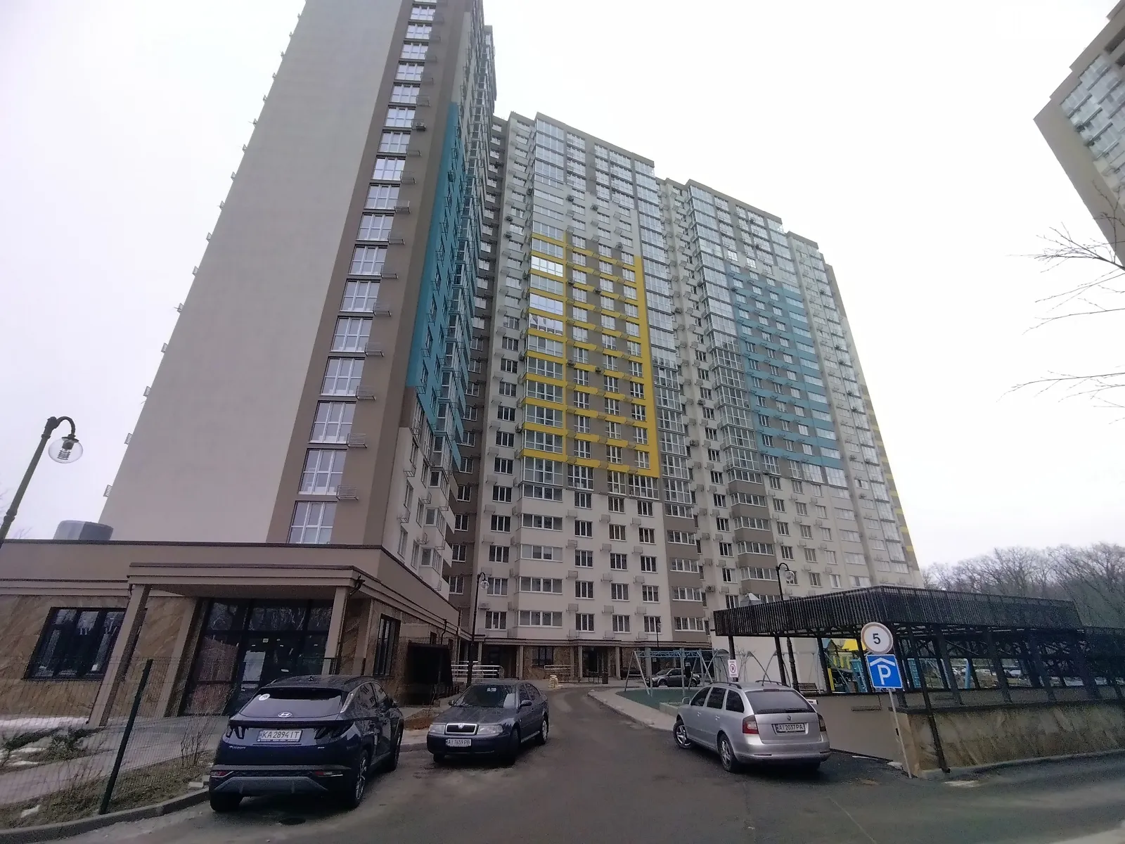 Продается 3-комнатная квартира 87 кв. м в Киеве, ул. Академика Заболотного, 15В - фото 1