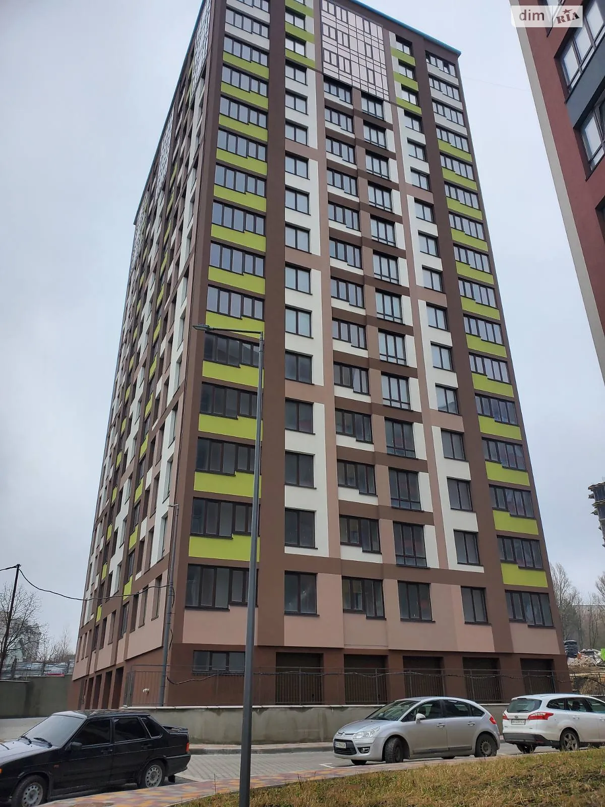 Продається окремий гараж під легкове авто на 22.7 кв. м, цена: 18500 $