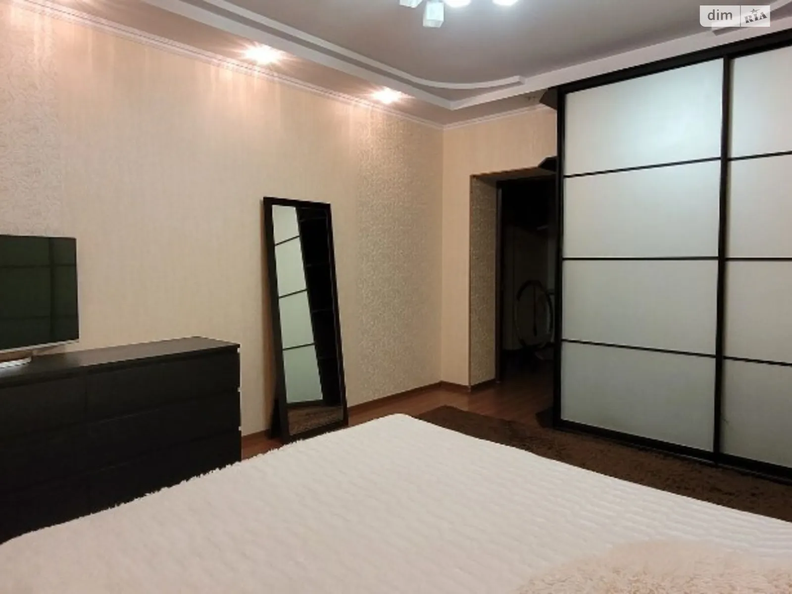 Продается 1-комнатная квартира 53 кв. м в Хмельницком, цена: 57000 $