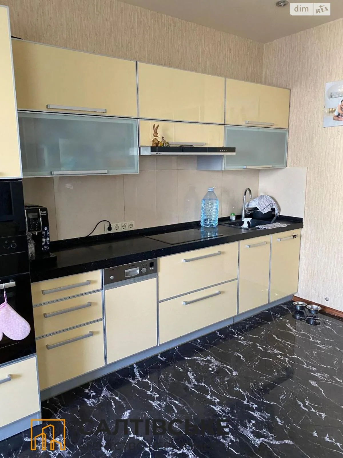 Продается 3-комнатная квартира 82 кв. м в Харькове, ул. Героев Труда, 32А