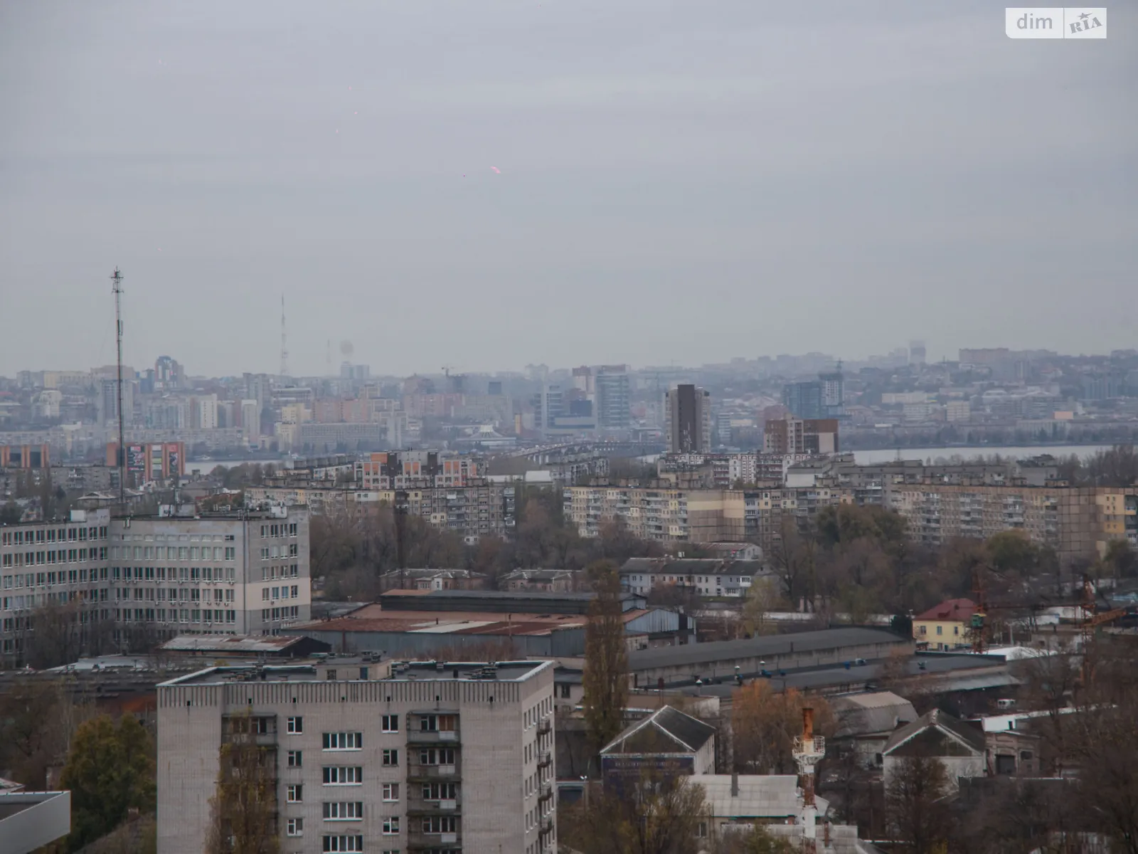 Продається 3-кімнатна квартира 110.3 кв. м у Дніпрі, вул. Дарницька - фото 1