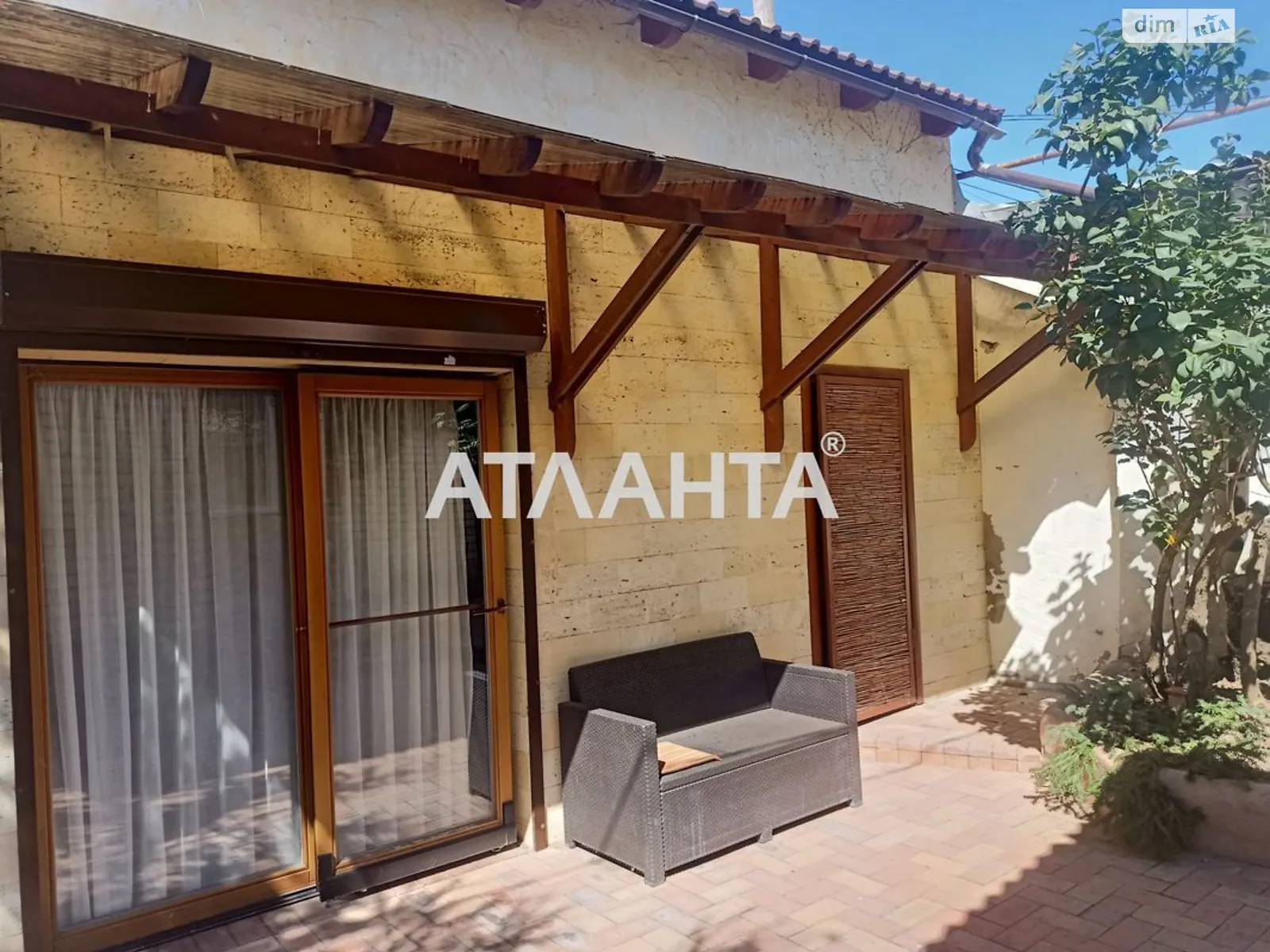 Продается дом на 2 этажа 120 кв. м с балконом, цена: 115000 $ - фото 1