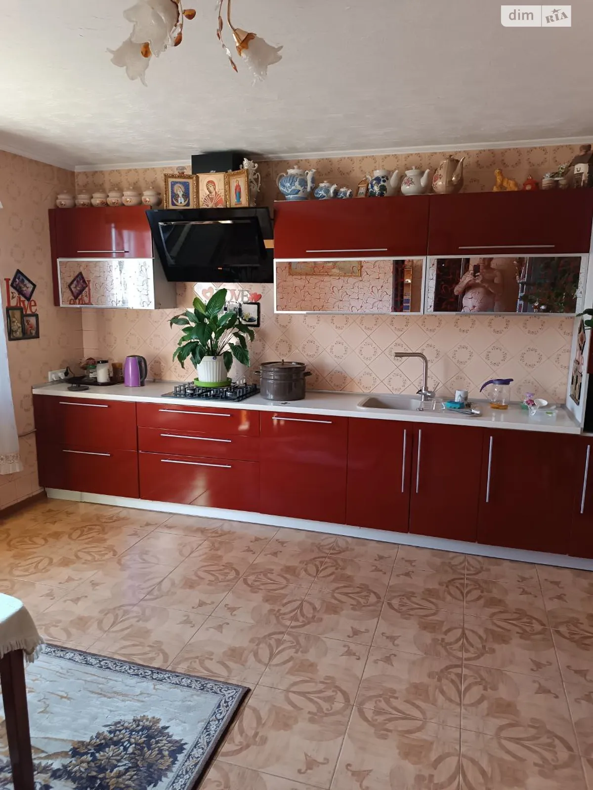 Продается дом на 2 этажа 220 кв. м с террасой, цена: 130000 $ - фото 1