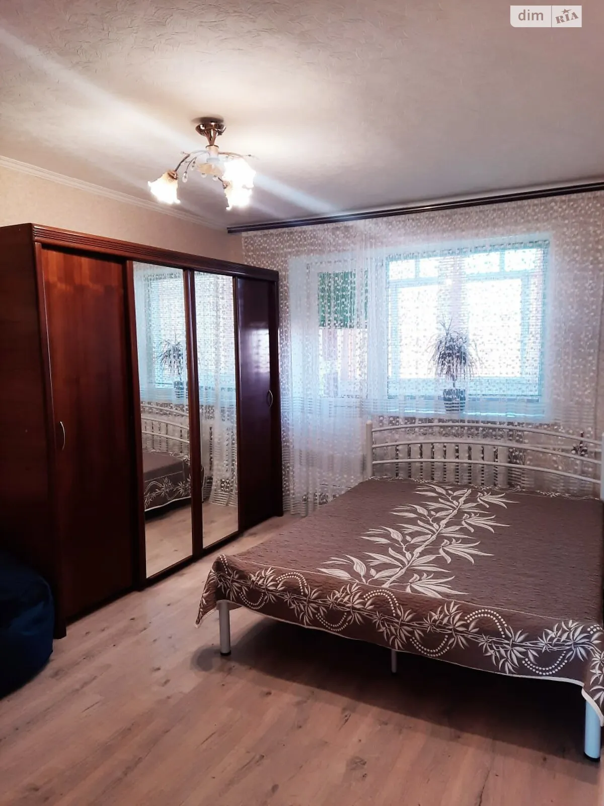 Продается 2-комнатная квартира 48 кв. м в Черноморске, ул. Парковая