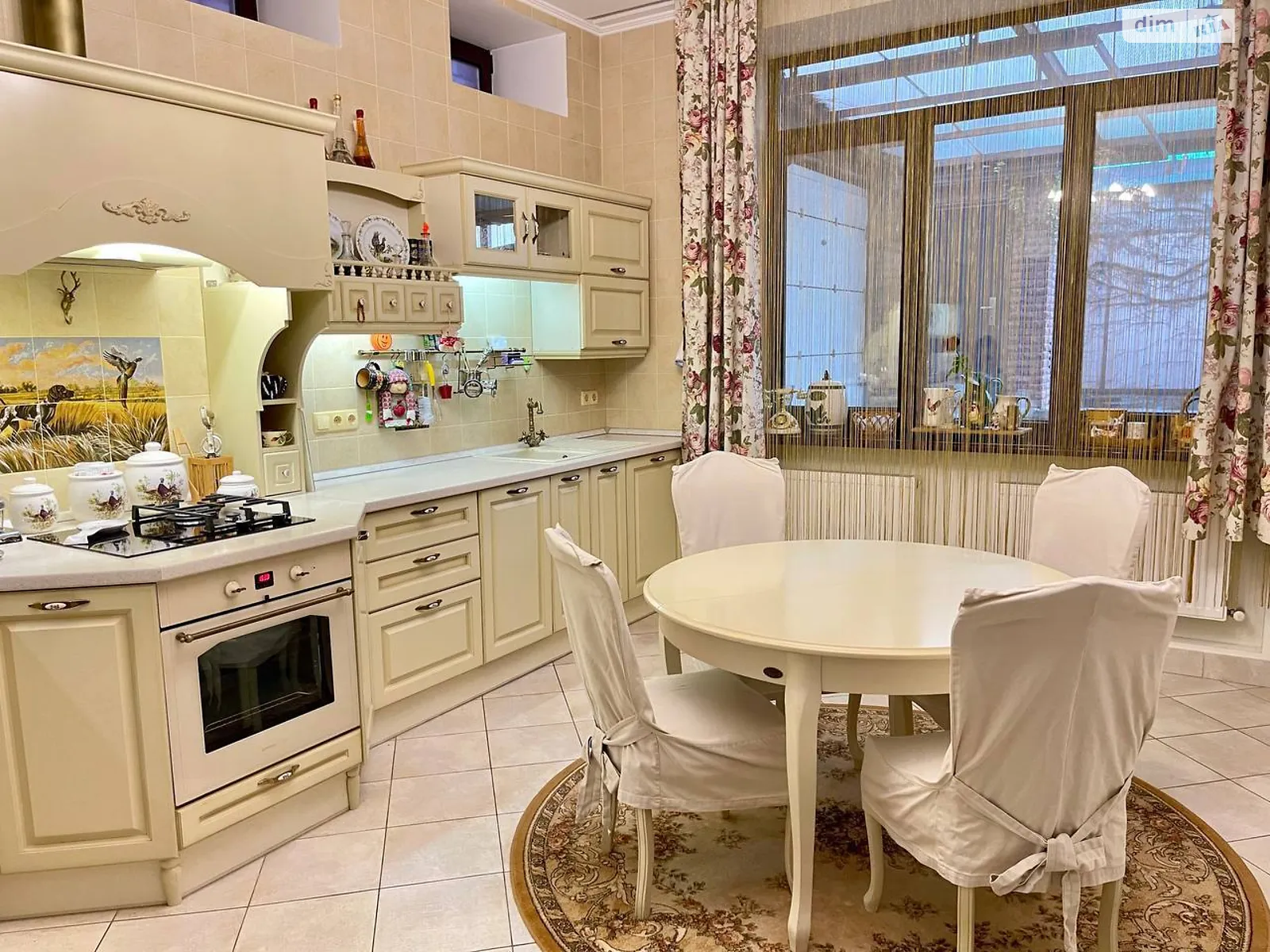 Сдается в аренду дом на 2 этажа 240 кв. м с камином, цена: 1500 $ - фото 1