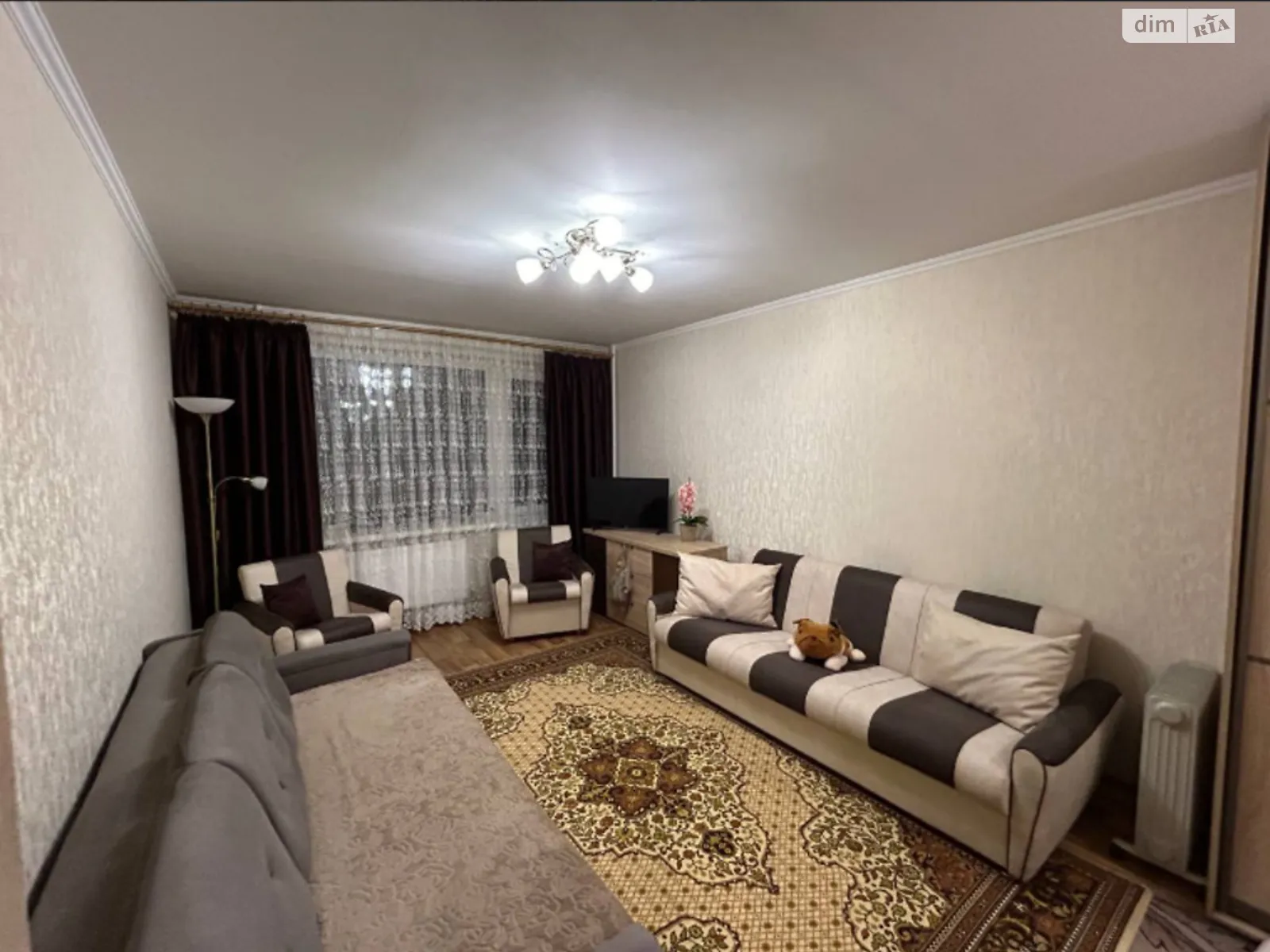 Продается 1-комнатная квартира 41 кв. м в Днепре, ул. Алексеенко Надежды