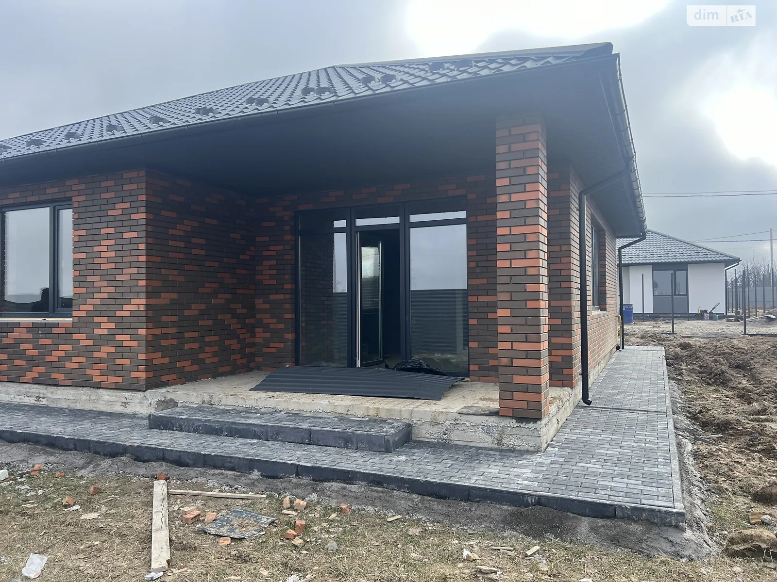 Продається одноповерховий будинок 100 кв. м з садом, цена: 72000 $ - фото 1