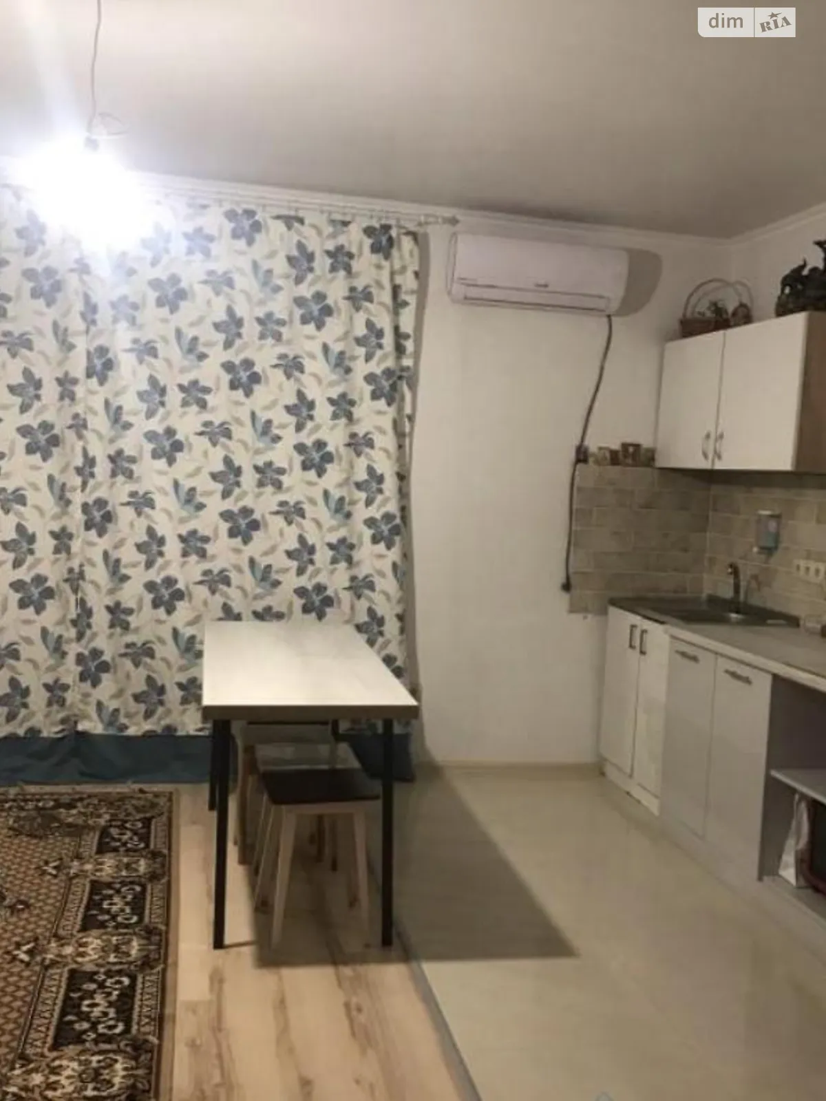 Продается дом на 2 этажа 110 кв. м с камином, цена: 54200 $