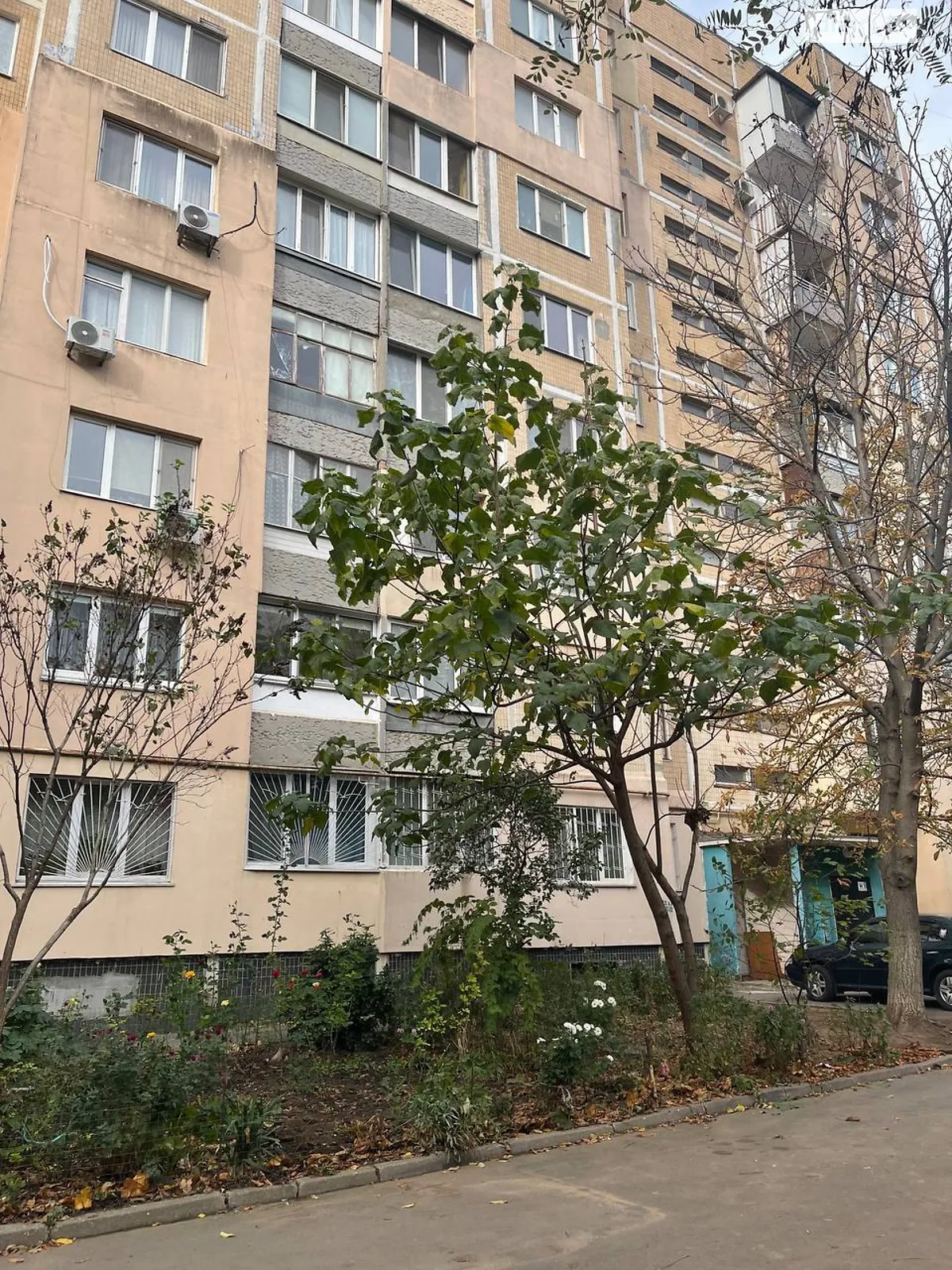 Продается 3-комнатная квартира 65 кв. м в Одессе, ул. Жолио-Кюри, 62