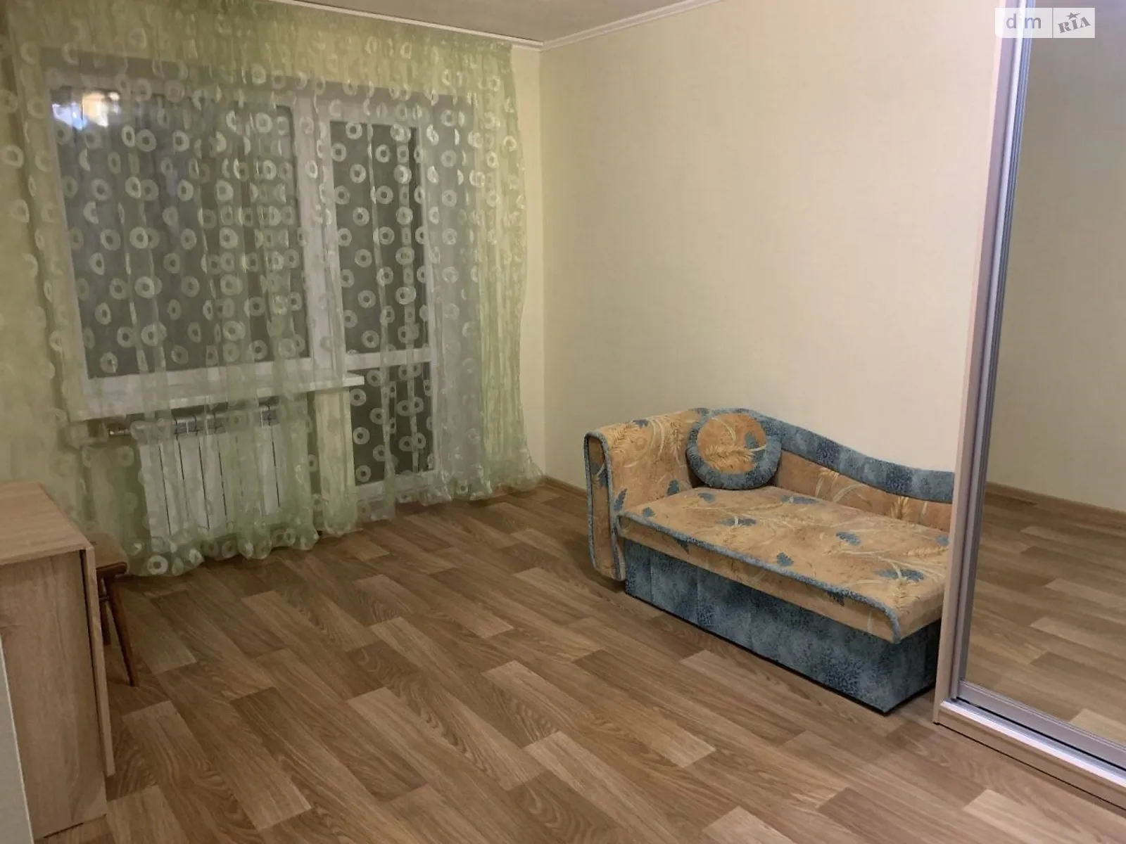 Продается 1-комнатная квартира 33 кв. м в Днепре, цена: 33000 $