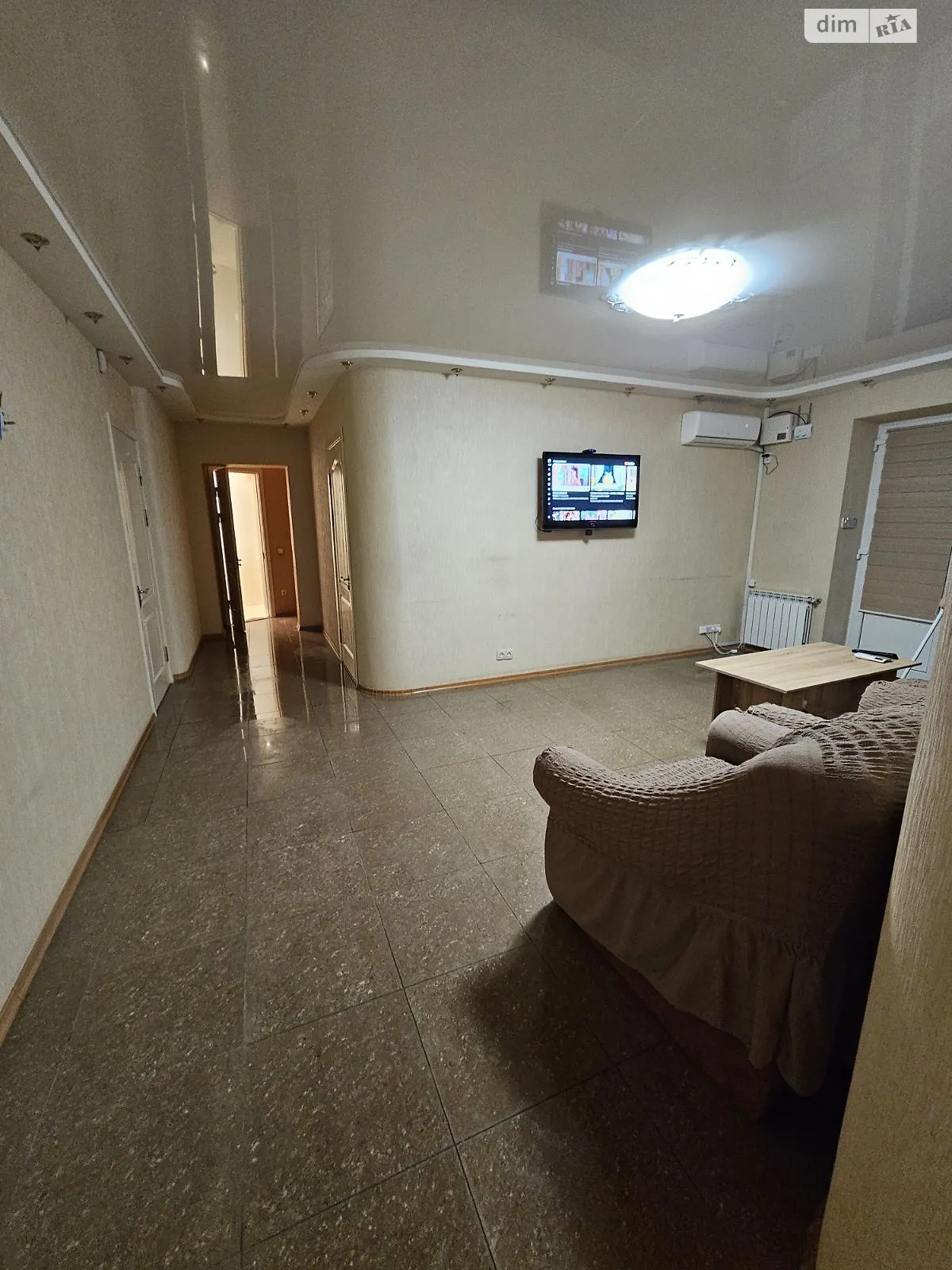 Здається в оренду 3-кімнатна квартира у Кропивницькому, цена: 1000 грн - фото 1