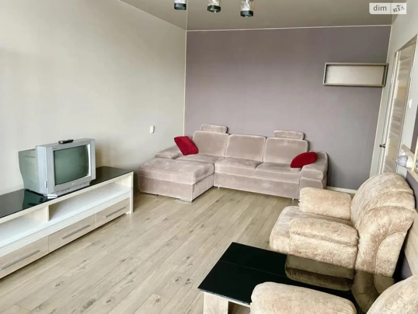 Продається 2-кімнатна квартира 52 кв. м у Харкові, цена: 34000 $