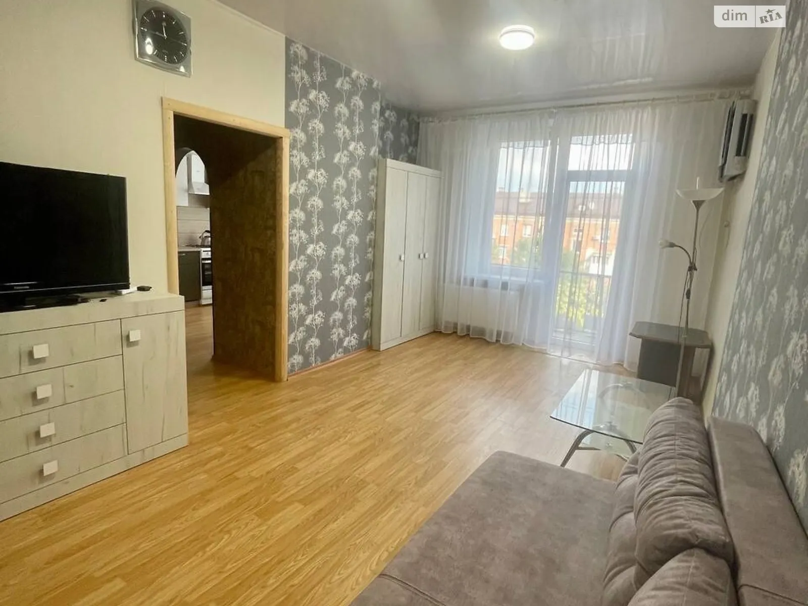 Продается 1-комнатная квартира 37.5 кв. м в Днепре, цена: 38500 $