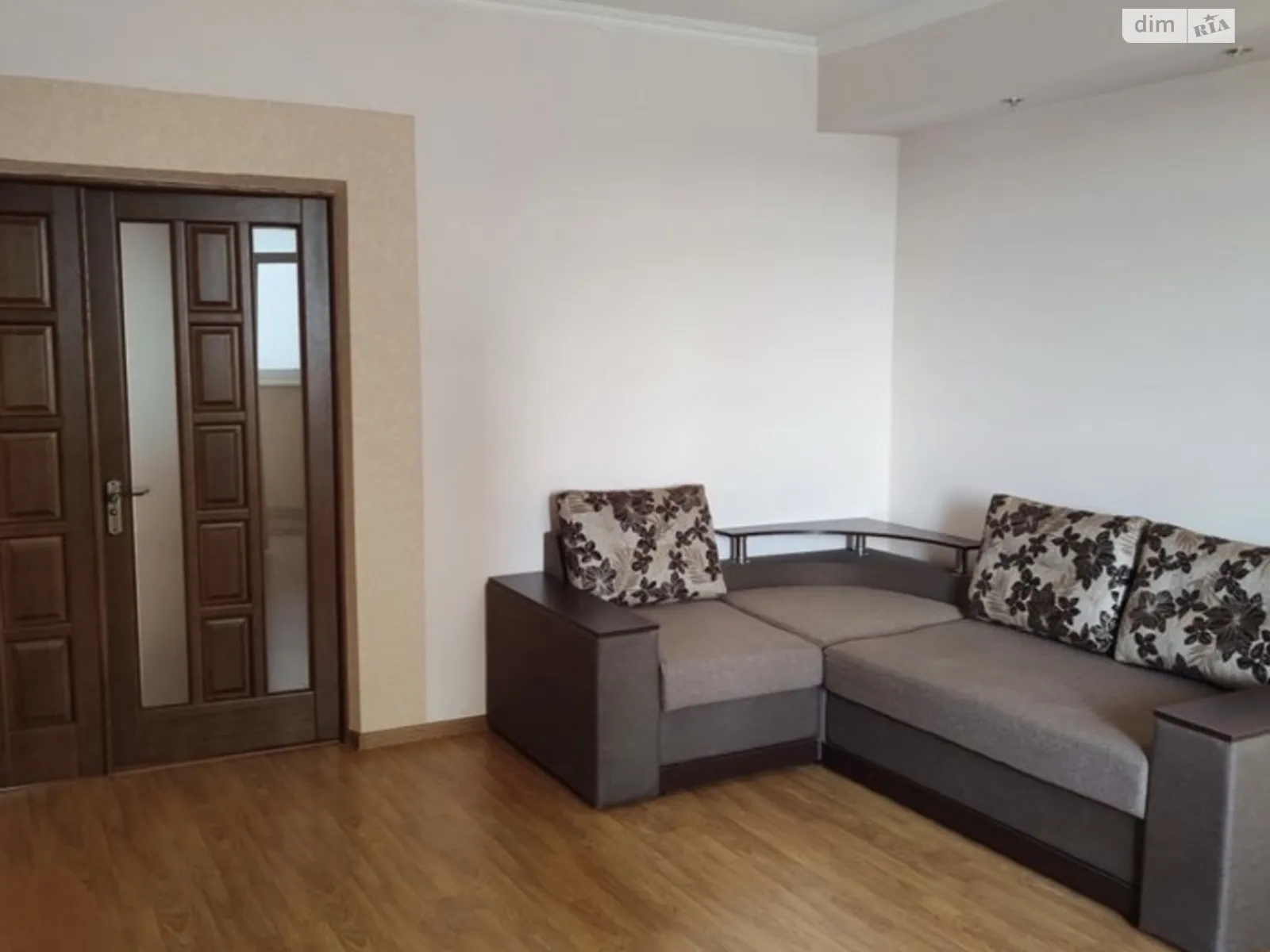 Продается 2-комнатная квартира 64 кв. м в Черновцах, цена: 88700 $