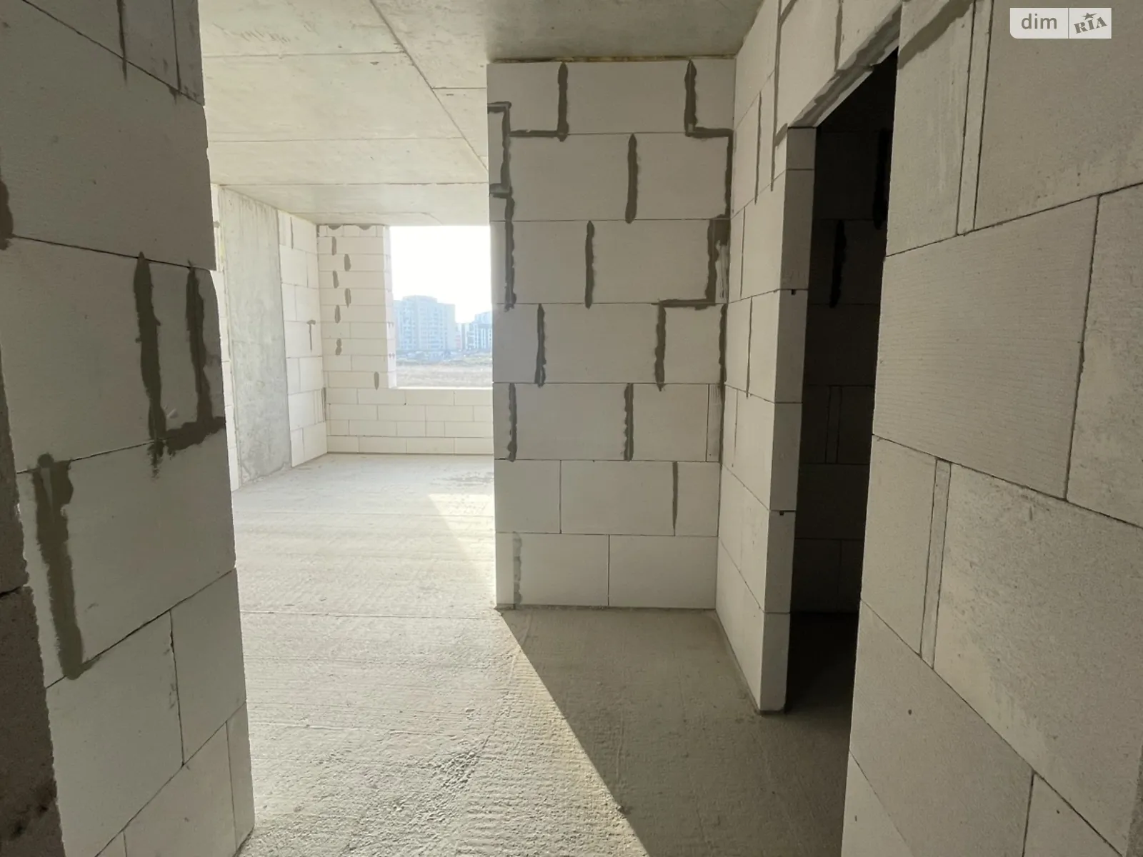 Продается 1-комнатная квартира 39.28 кв. м в Одессе, ул. Академика Сахарова - фото 1
