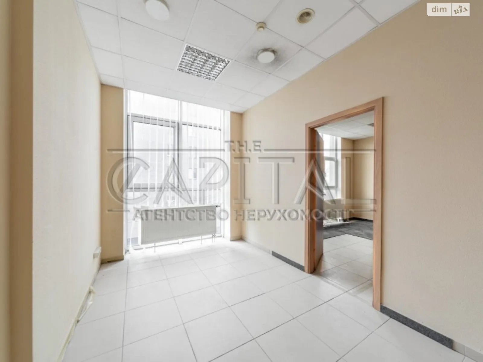 Продается офис 84 кв. м в бизнес-центре, цена: 176400 $