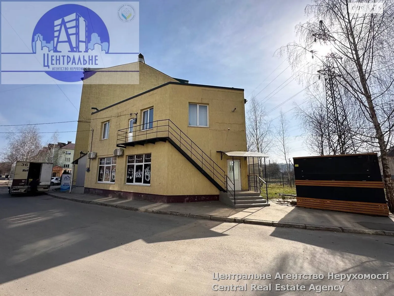 Сдается в аренду офис 95 кв. м в бизнес-центре, цена: 12500 грн - фото 1