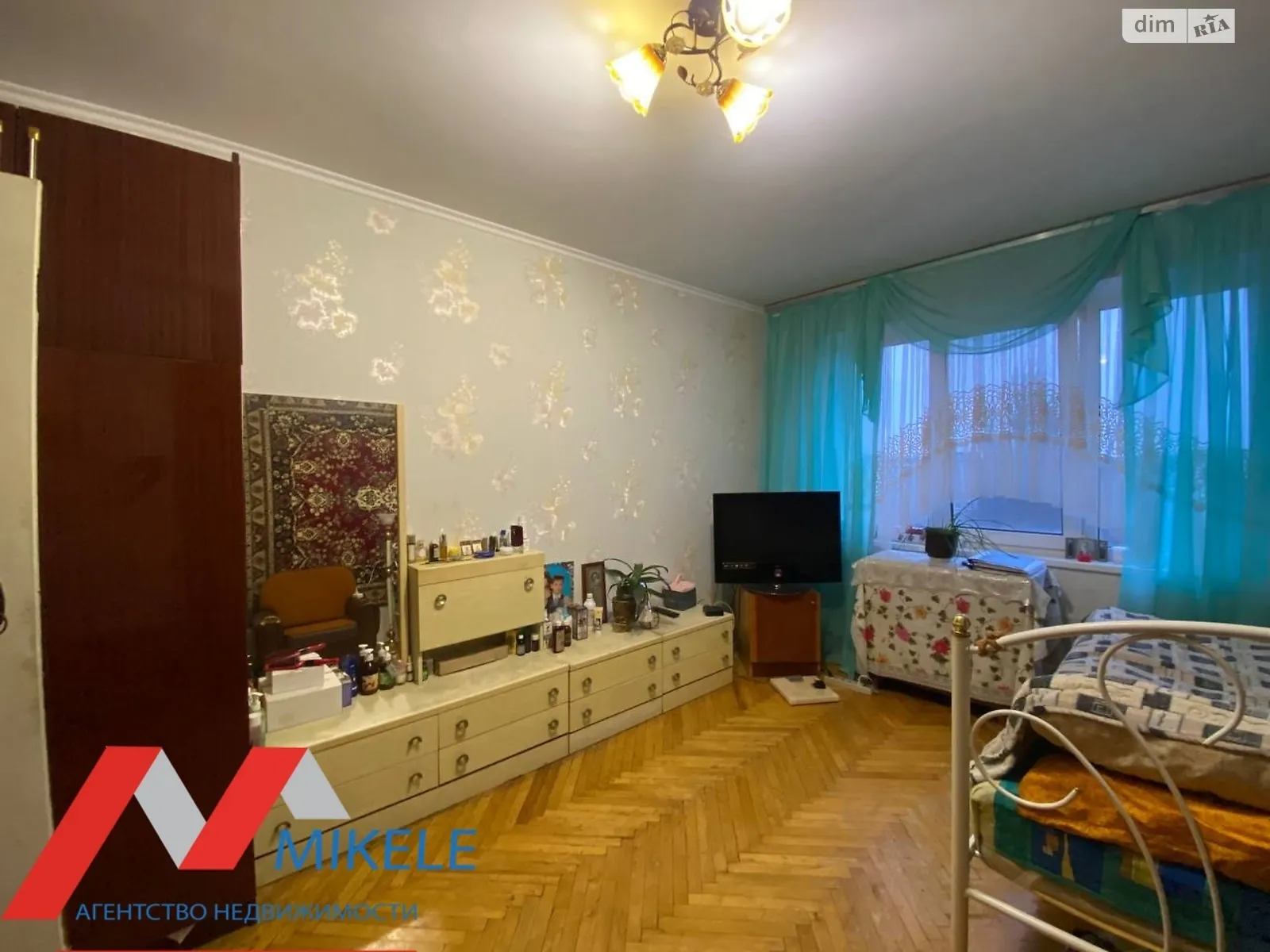 Продается 3-комнатная квартира 62 кв. м в Киеве, ул. Генерала Наумова, 23В