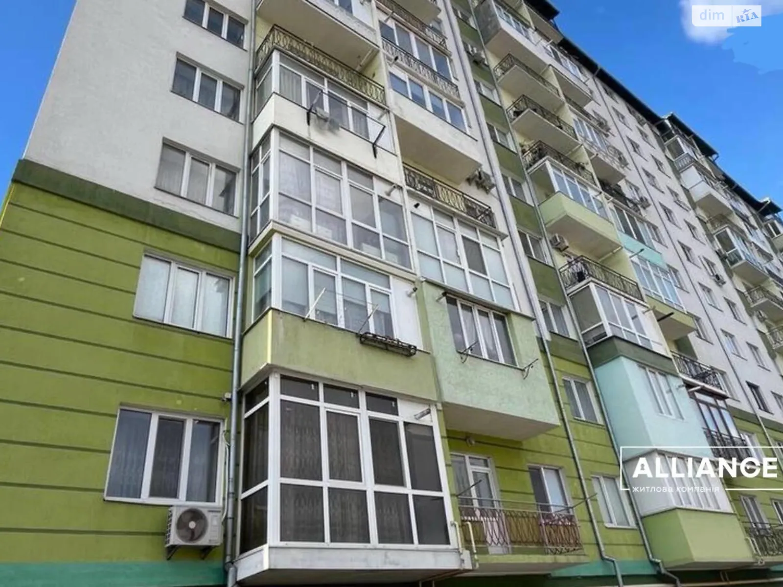 Продается 2-комнатная квартира 59 кв. м в Ивано-Франковске - фото 1