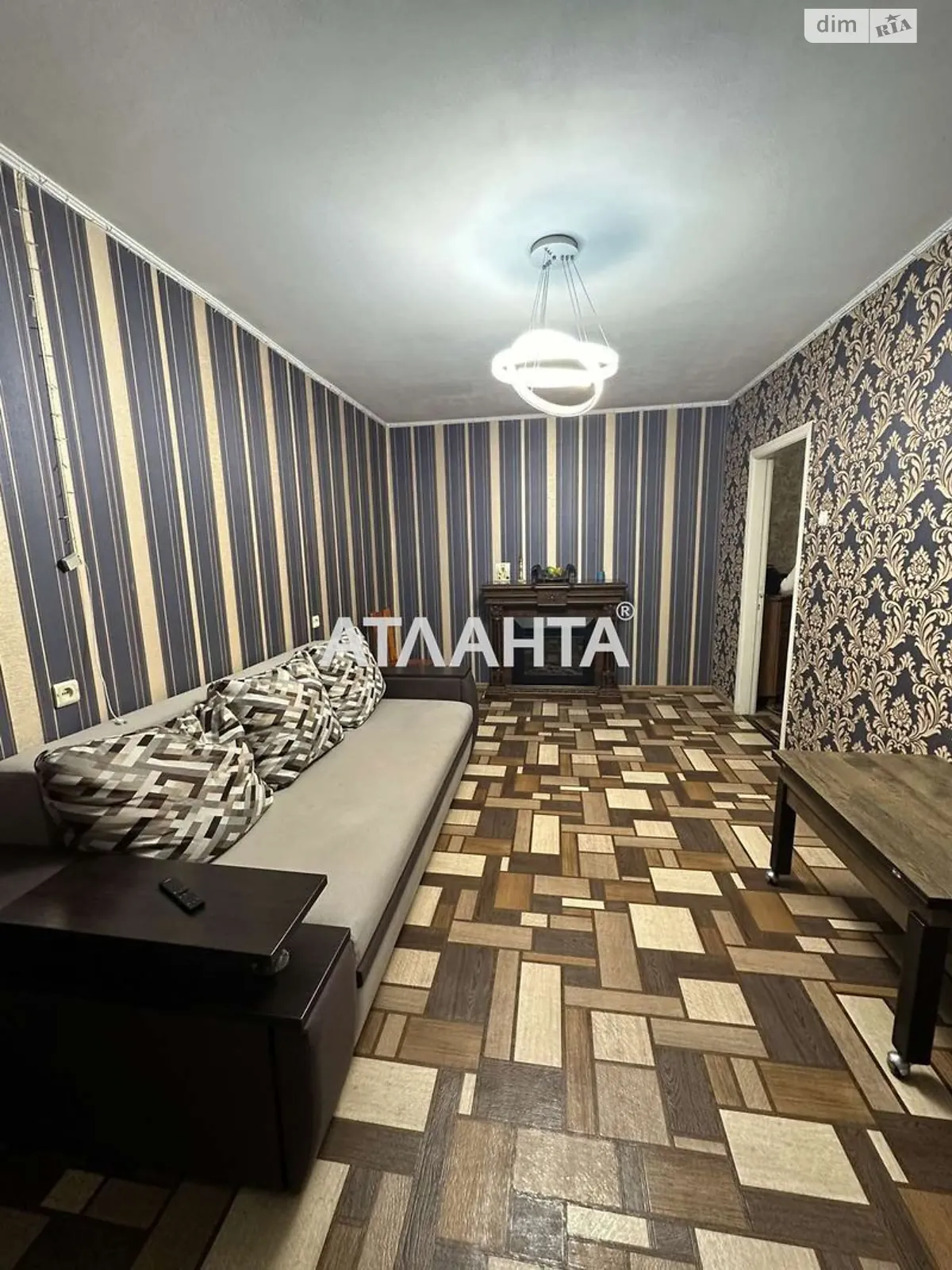 Продается 2-комнатная квартира 49 кв. м в Одессе, ул. Ильфа и Петрова - фото 1
