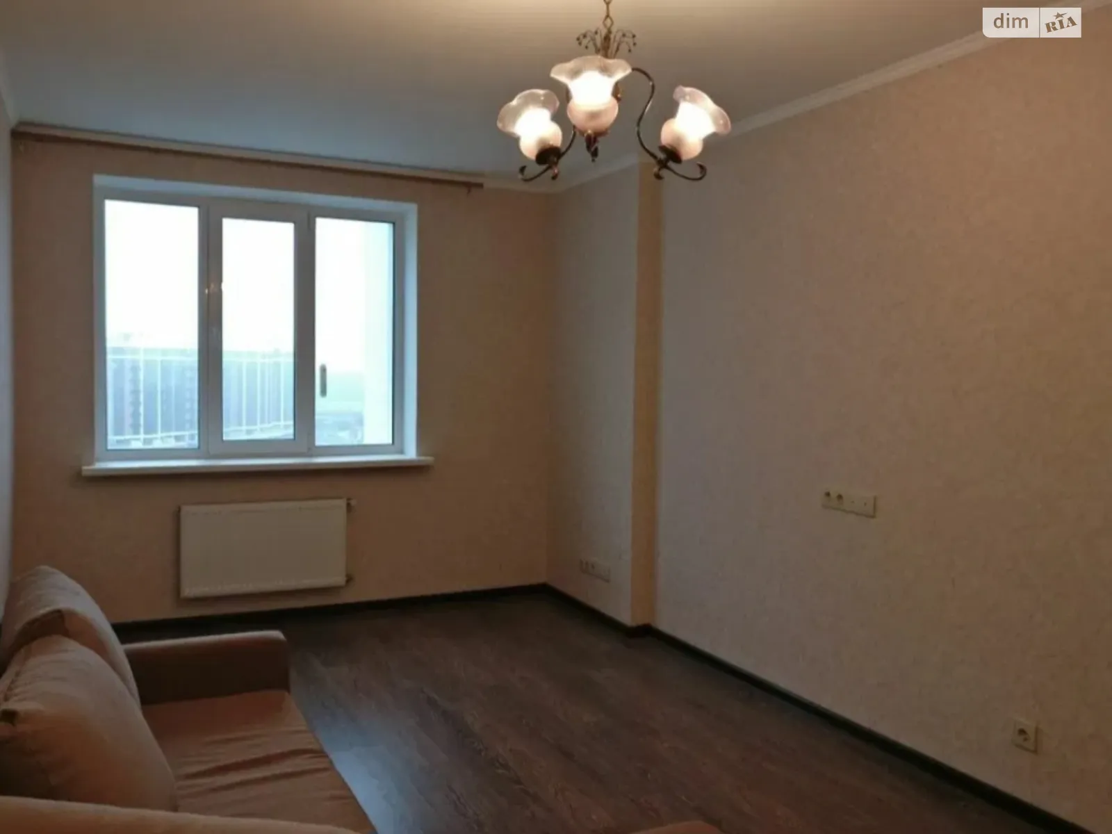 Продается 1-комнатная квартира 47 кв. м в Вишневом, ул. Боголюбова, 41