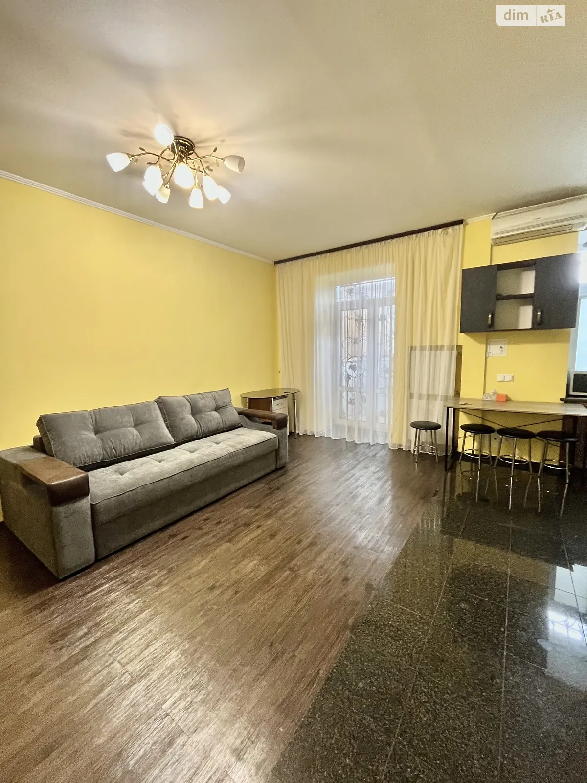 Продается 2-комнатная квартира 47 кв. м в Днепре, цена: 44000 $