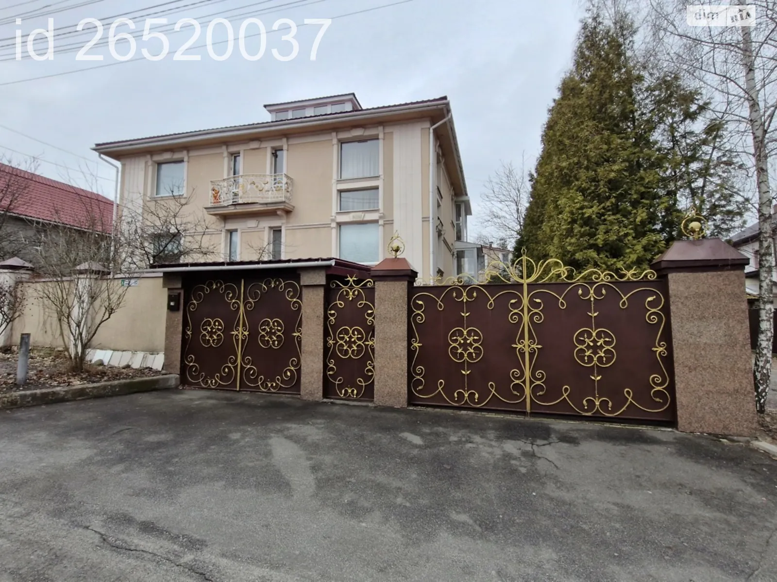 Продається будинок 2 поверховий 340 кв. м з терасою, цена: 180000 $