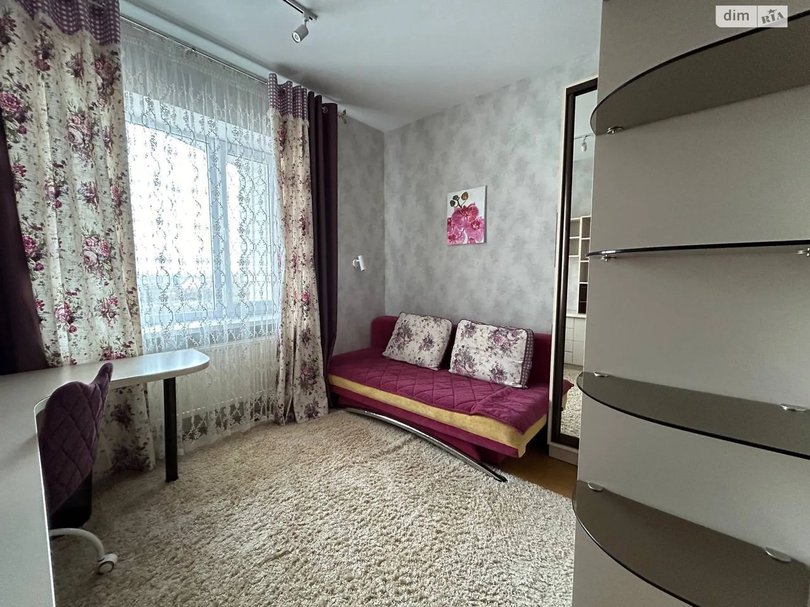 Продается 3-комнатная квартира 75 кв. м в Змиенце - фото 2