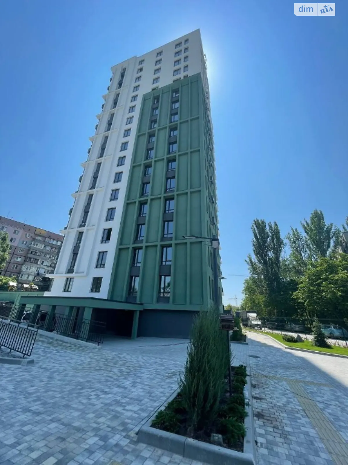 Продается 1-комнатная квартира 47 кв. м в Днепре, ул. Космическая, 5 - фото 1