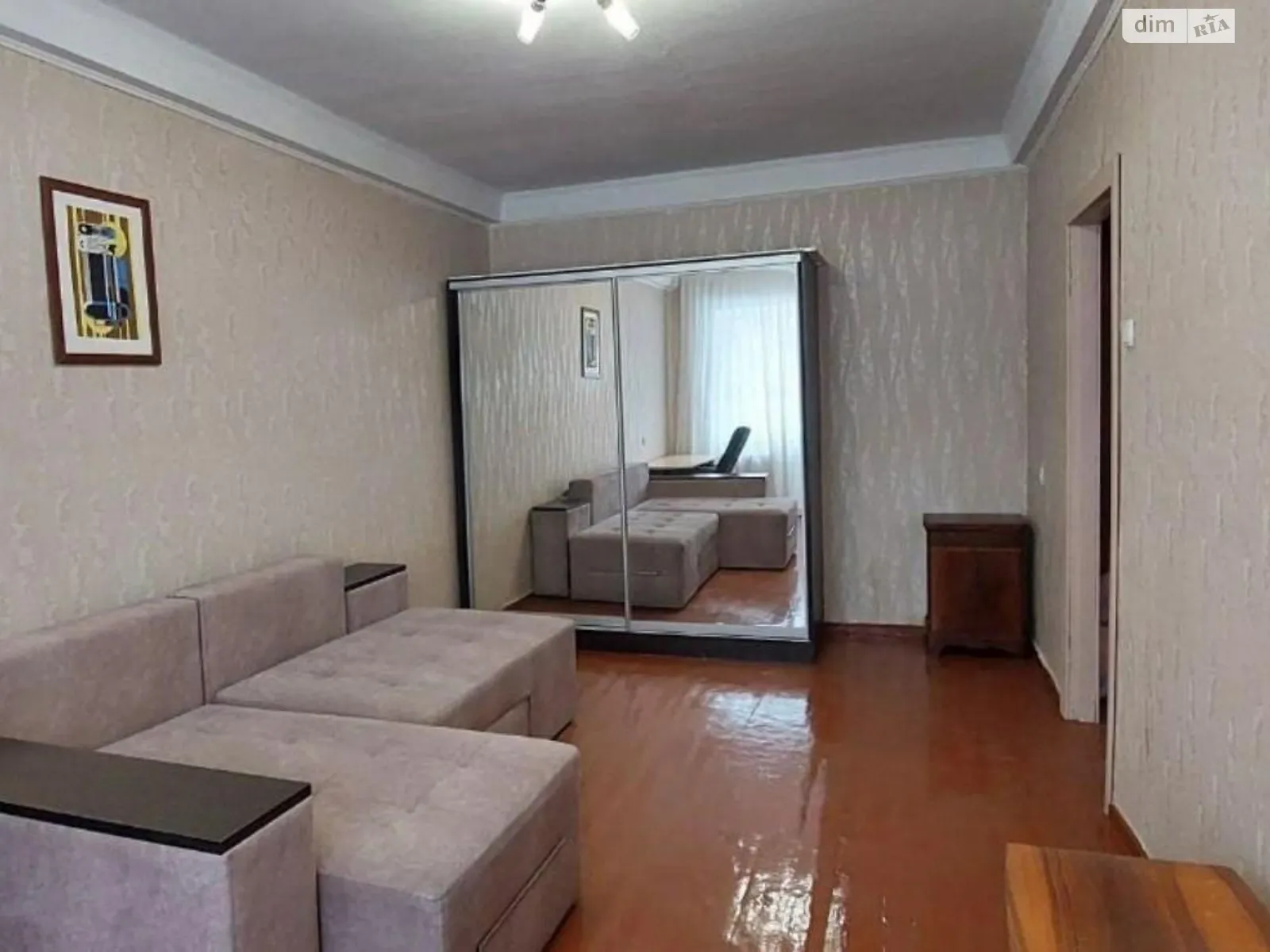Продається 1-кімнатна квартира 35 кв. м у Одесі, вул. Космонавтів, 11В