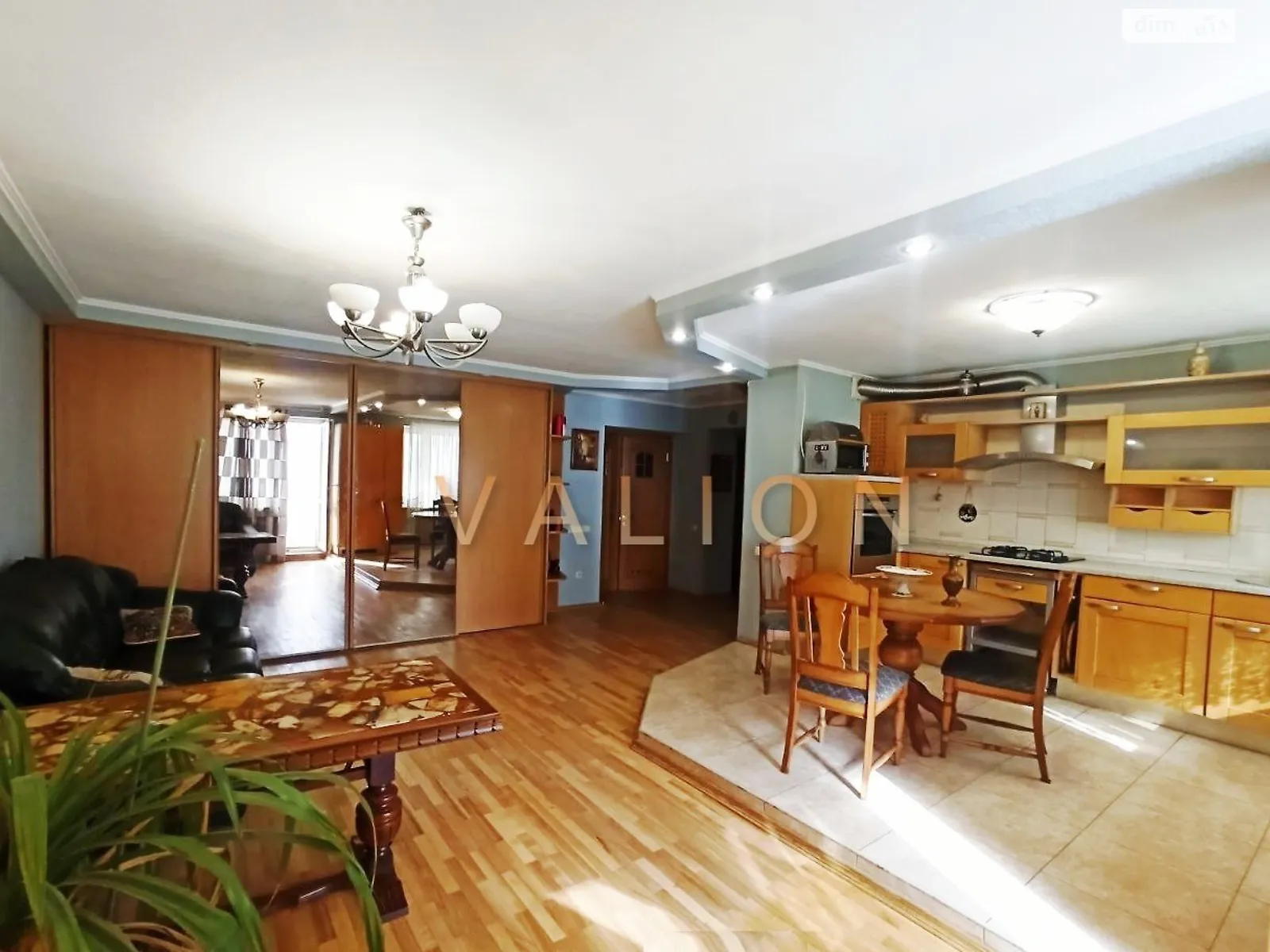 Продається 3-кімнатна квартира 87 кв. м у Києві, цена: 107500 $