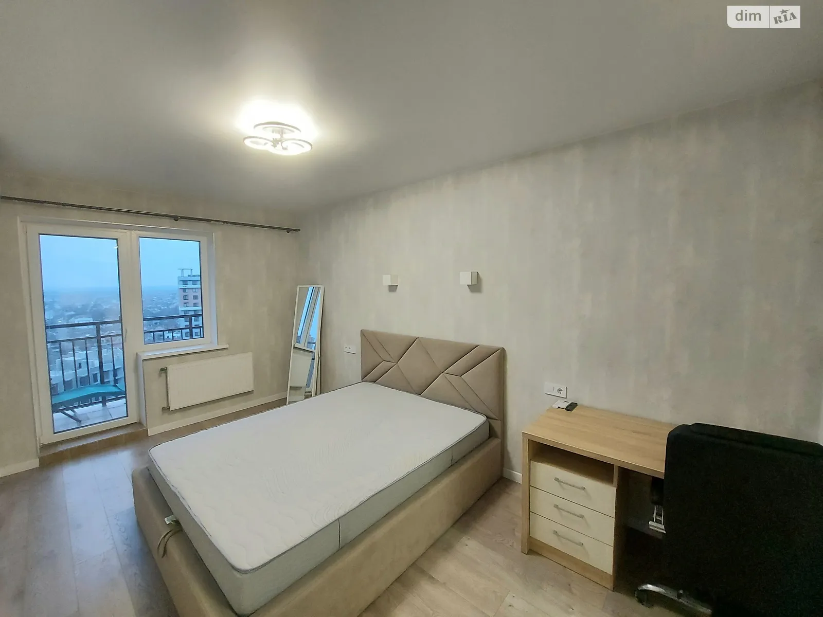 Продається 1-кімнатна квартира 44 кв. м у Лиманці, вул. Перлинна - фото 1
