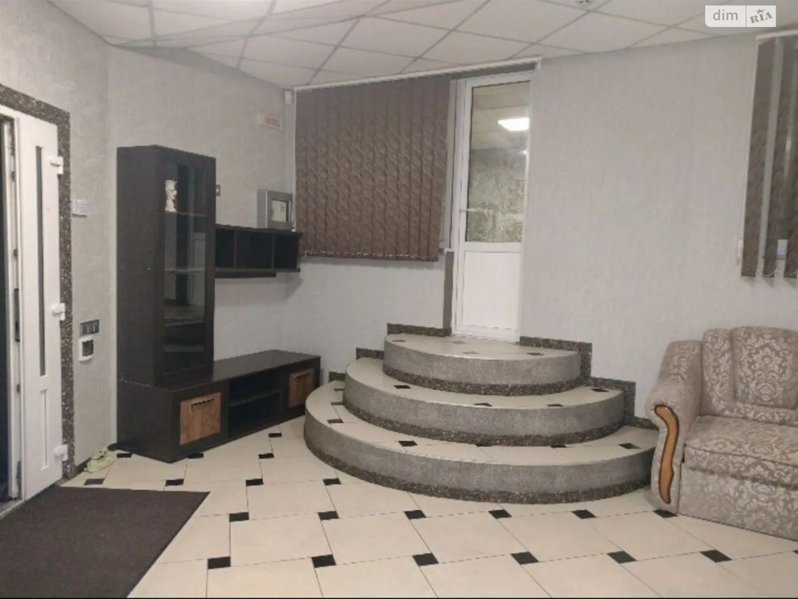 Продається 5-кімнатна квартира 102 кв. м у Кропивницькому
