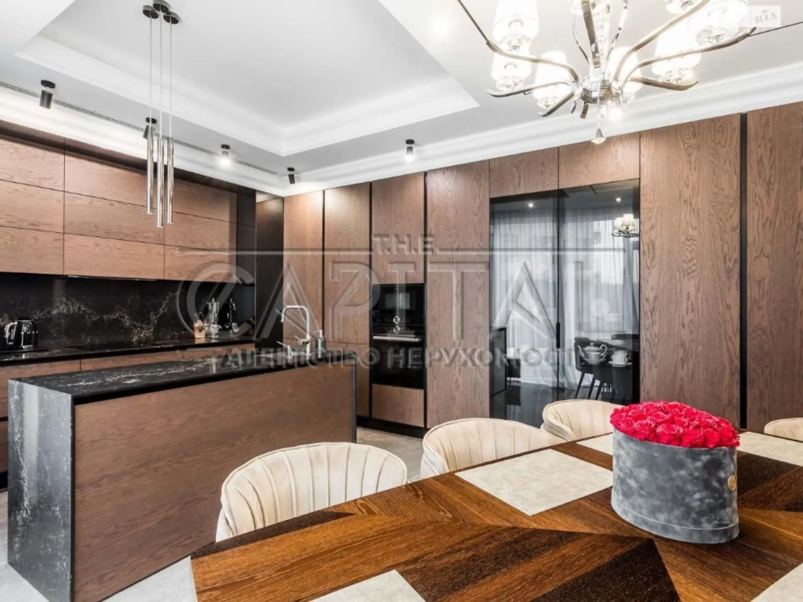 Продается 2-комнатная квартира 157 кв. м в Киеве